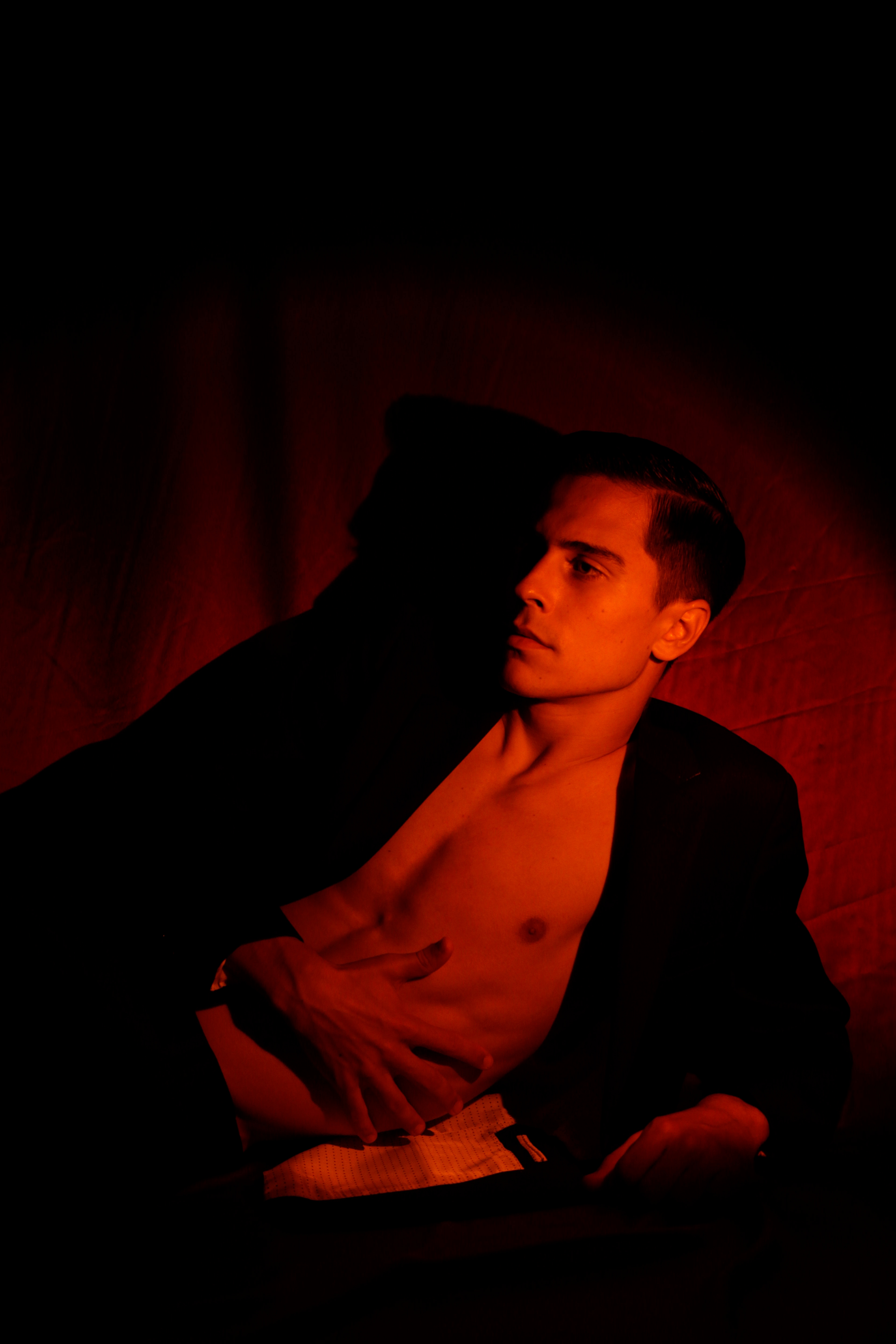 Ángel Blanco García — Retrato luz controlada